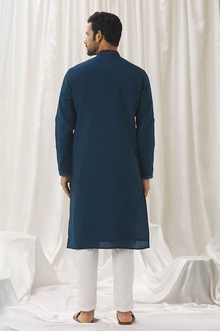 Aariyana Couture Flower Thread Embroidered Kurta With Pant 