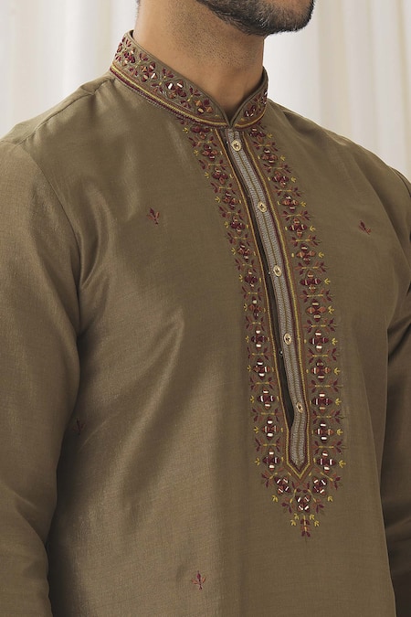 Shop Aariyana Couture Green Silk, Cotton, Polyester Embroidery Placket Kurta With Pant Online at Aza Fashions Shop_Aariyana Couture_Green Silk, Cotton, Polyester Embroidery Placket Kurta With Pant _Online_at_Aza_Fashions