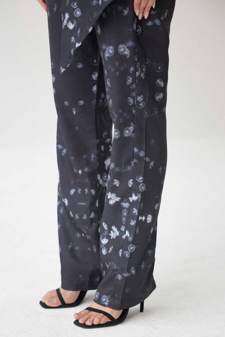 Buy_Label Kheerganga_White Viscose Collared Jellyfish Print Shirt With Pant _Online_at_Aza_Fashions