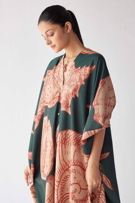 Buy Label Kheerganga Green V-neck Sandy Shore Shell Print Kaftan Online at Aza Fashions Buy_Label Kheerganga_Green V-neck Sandy Shore Shell Print Kaftan _Online_at_Aza_Fashions