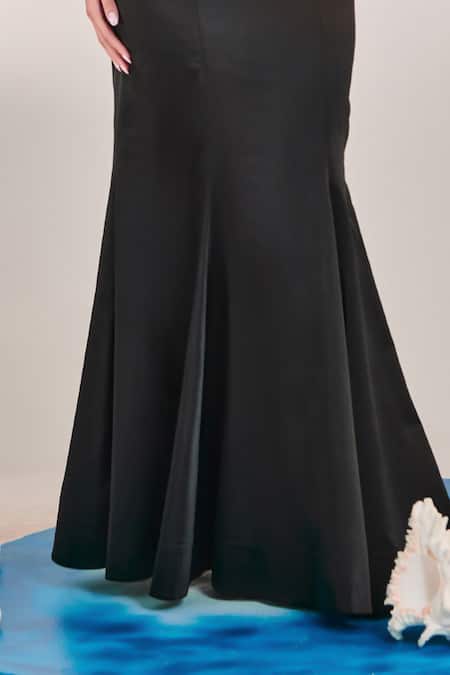 Buy One Knot One By Ashna Black Satin, Tulle Sequins Sweetheart Neck, Embellished Top Mermaid Skirt Set Online at Aza Fashions Buy_One Knot One By Ashna_Black Satin, Tulle Sequins Sweetheart Neck, Embellished Top Mermaid Skirt Set _Online_at_Aza_Fashions