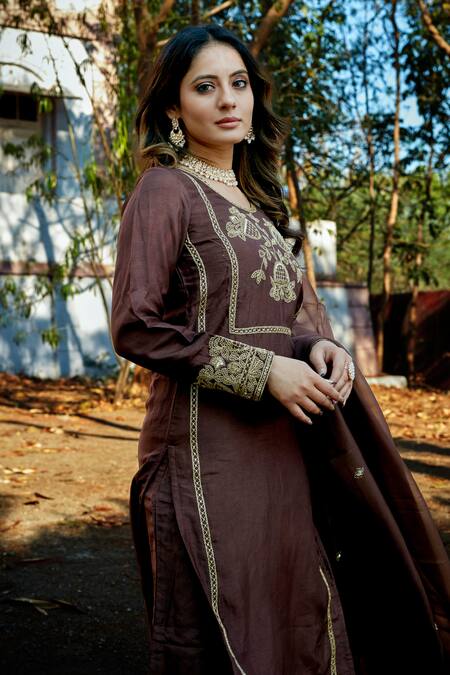 Saangi_Brown Linen, Satin, Organza Embroidery Round Neck Maharani Dori Kurta Set _Online_at_Aza_Fashions