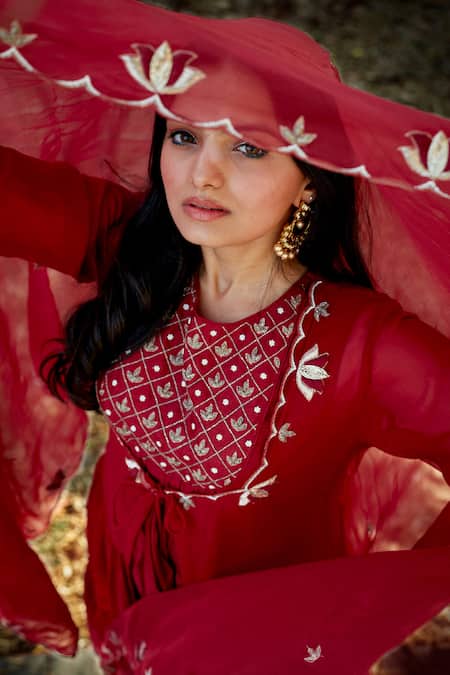 Buy Saangi Maroon Organza, Georgette, Denim Embroidery Crew Neck, Kurta Set With Shrug Online at Aza Fashions Buy_Saangi_Maroon Organza, Georgette, Denim Embroidery Crew Neck, Kurta Set With Shrug _Online_at_Aza_Fashions