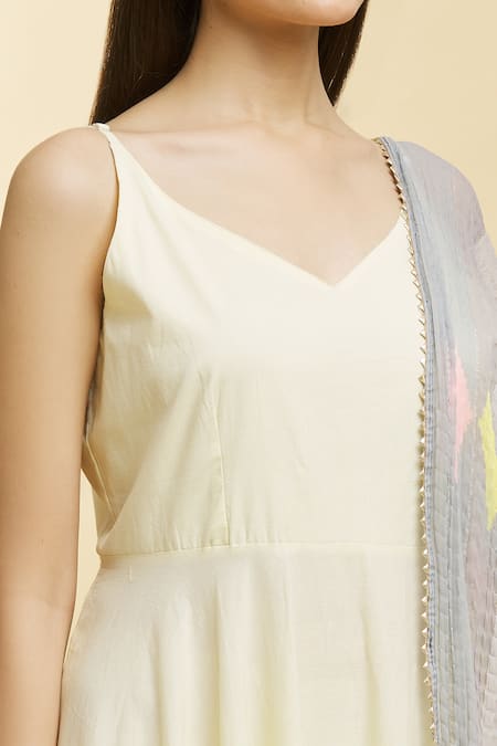 Shop Naintara Bajaj Off White Cotton, Chiffon Gota Patti V-neck V Anarkali Pant Set With Dupatta Online at Aza Fashions Shop_Naintara Bajaj_Off White Cotton, Chiffon Gota Patti V-neck V Anarkali Pant Set With Dupatta _Online_at_Aza_Fashions