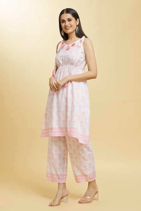 Khwaab By Sanjana Lakhani_Pink Cotton Tassels V-neck Carnation Bloom Print Kurta And Pant Set _Online_at_Aza_Fashions