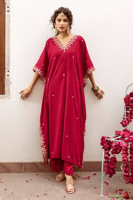 Buy_Maison Shefali_Red Velvet, Silk Zari, Cut Work Ibtida Gulabi Embroidered Kaftan And Pant Set _Online_at_Aza_Fashions