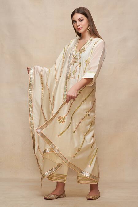 Gulabo By Abu Sandeep_Off White Chanderi Embroidered Gota And Thread Work & Dupatta _Online_at_Aza_Fashions