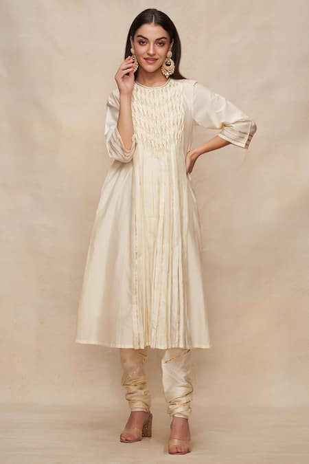 Gulabo By Abu Sandeep_Off White Chanderi Gota Patti Round Neck Work A-line Kurta_Online_at_Aza_Fashions