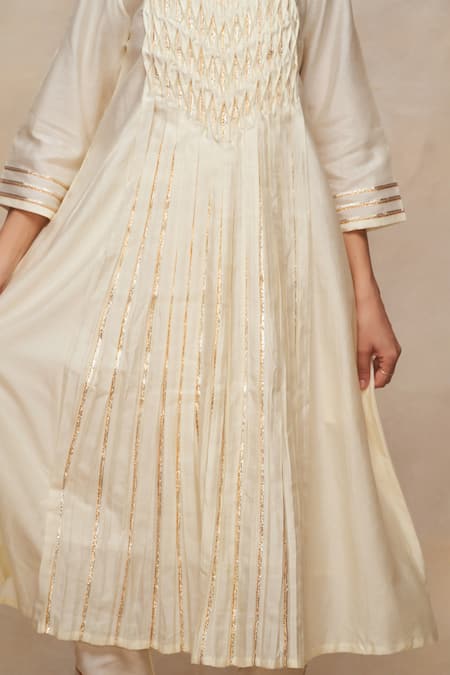 Shop_Gulabo By Abu Sandeep_Off White Chanderi Gota Patti Round Neck Work A-line Kurta_Online_at_Aza_Fashions
