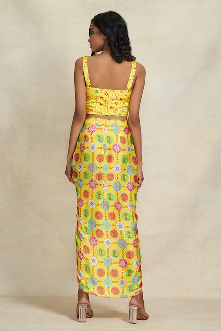 Shop Gulabo By Abu Sandeep Yellow Modal, Satin Embroidery Sweetheart Neck Geometric Print Blouse at Aza Fashions Shop_Gulabo By Abu Sandeep_Yellow Modal, Satin Embroidery Sweetheart Neck Geometric Print Blouse _at_Aza_Fashions