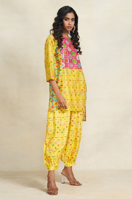 Gulabo By Abu Sandeep_Yellow Chanderi Digital Print Animal Salwar  _Online_at_Aza_Fashions