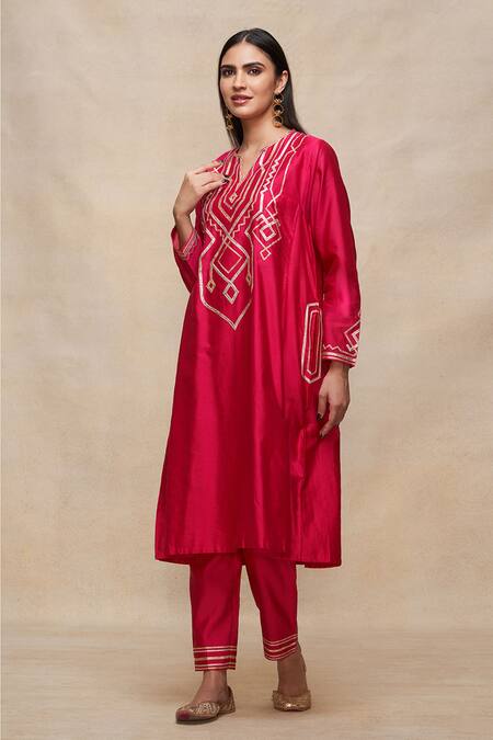 Gulabo By Abu Sandeep_Pink 100% Pure Chanderi Silk Embellished Gota Embroidered A-line Kurta  _Online_at_Aza_Fashions