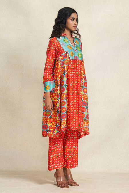 Gulabo By Abu Sandeep Red Chanderi Digital Printed Diamond Geometric Pant Online at Aza Fashions Gulabo By Abu Sandeep_Red Chanderi Digital Printed Diamond Geometric Pant _Online_at_Aza_Fashions