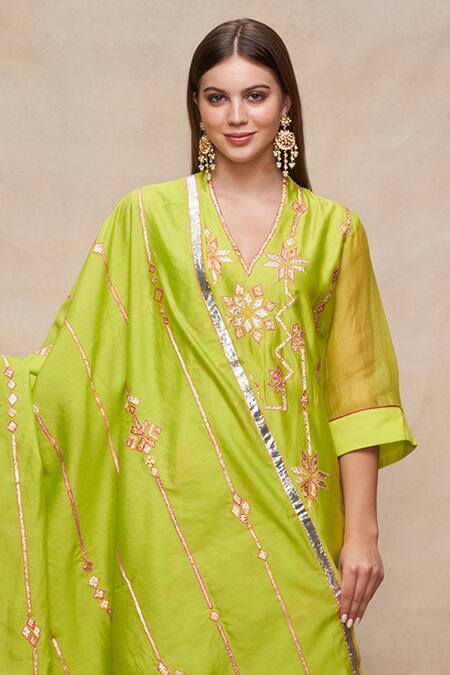 Gulabo By Abu Sandeep Green Chanderi Embellished Gota Dupatta Online at Aza Fashions Gulabo By Abu Sandeep_Green Chanderi Embellished Gota Dupatta _Online_at_Aza_Fashions