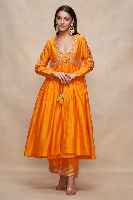 Shop Gulabo By Abu Sandeep Yellow Chanderi Embellished Gota Border Pant Online at Aza Fashions Shop_Gulabo By Abu Sandeep_Yellow Chanderi Embellished Gota Border Pant _Online_at_Aza_Fashions