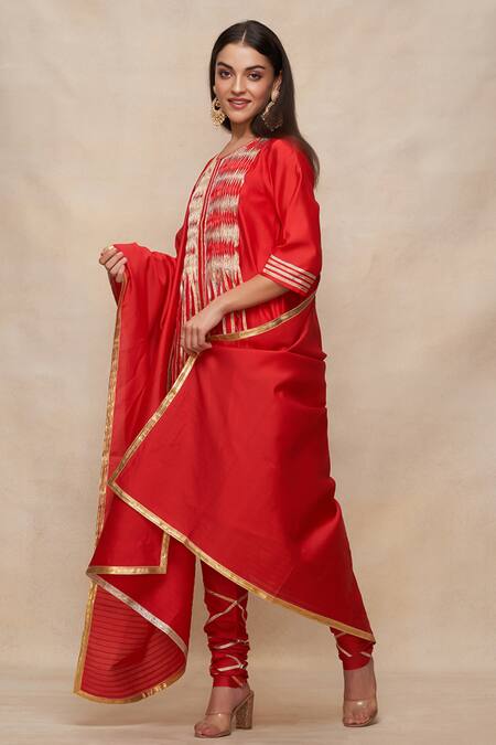 Shop Gulabo By Abu Sandeep Red Chanderi Embroidered Gota Dupatta Online at Aza Fashions Shop_Gulabo By Abu Sandeep_Red Chanderi Embroidered Gota Dupatta _Online_at_Aza_Fashions