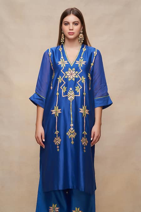 Shop_Gulabo By Abu Sandeep_Blue Chanderi Embroidered Gota V Neck Straight Kurta  _Online_at_Aza_Fashions