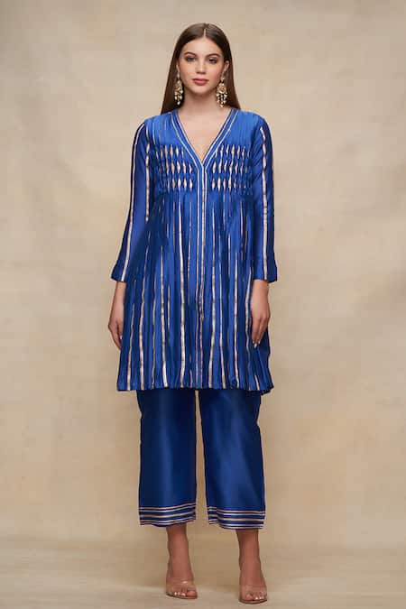 Gulabo By Abu Sandeep_Blue Chanderi Gota Patti V-neck Open Embroidered Kurta Dress _Online_at_Aza_Fashions