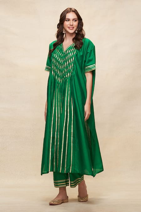 Gulabo By Abu Sandeep_Green Chanderi Gota Patti V-neck Embroidered Pleated Kaftan _Online_at_Aza_Fashions