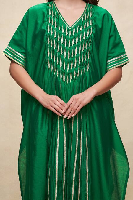 Gulabo By Abu Sandeep_Green Chanderi Gota Patti V-neck Embroidered Pleated Kaftan _at_Aza_Fashions