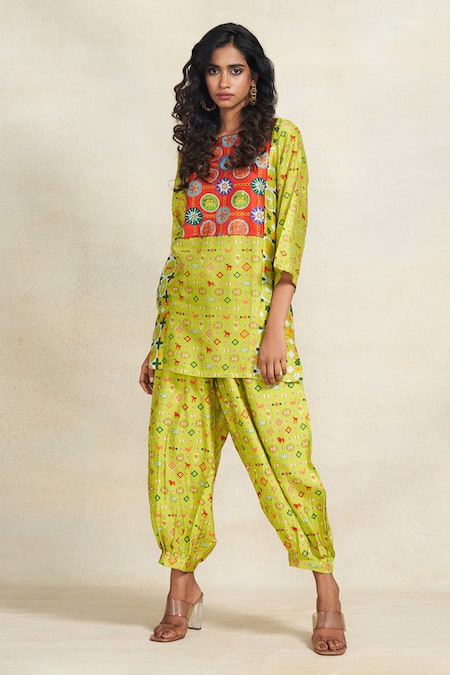 Buy_Gulabo By Abu Sandeep_Green Chanderi Print Geometric Salwar  _Online_at_Aza_Fashions