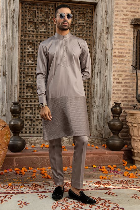 Abkasa Sterling Straight Kurta With Pant 