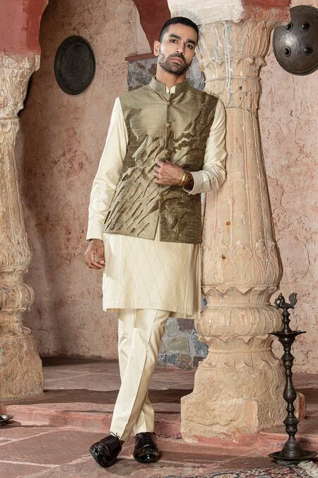 Shop_Abkasa_Gold Silk Cut Work, Beads Abstract Cutdana Embroidered Bundi _at_Aza_Fashions