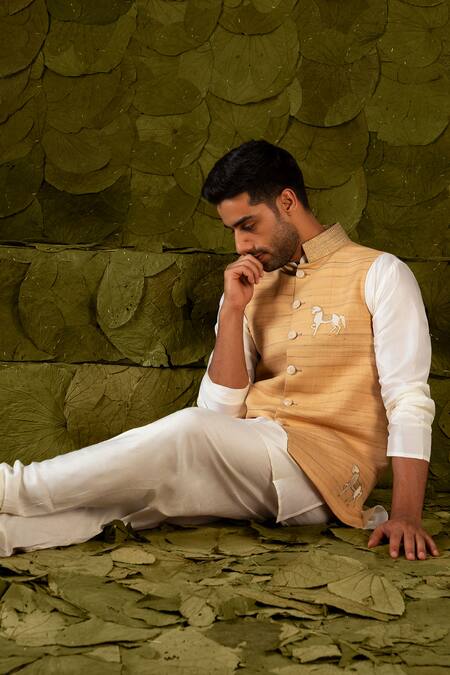 Buy Latha Puttanna Beige Tussar Embroidery Horse Bundi Online at Aza Fashions Buy_Latha Puttanna_Beige Tussar Embroidery Horse Bundi _Online_at_Aza_Fashions