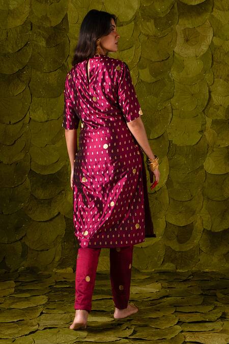 Shop Latha Puttanna Maroon Chintamani Silk Hand Embroidered Aari Gold Tangi Kurta And Pant Set at Aza Fashions Shop_Latha Puttanna_Maroon Chintamani Silk Hand Embroidered Aari Gold Tangi Kurta And Pant Set_at_Aza_Fashions