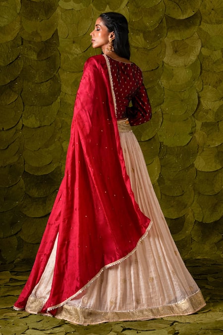 Latha Puttanna Attige Embroidered Lehenga Set 