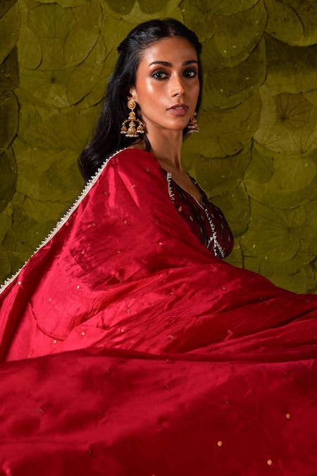 Shop_Latha Puttanna_Off White Silk Zari, Sequins, Gota Patti V-neck Embroidered Lehenga Set _Online_at_Aza_Fashions