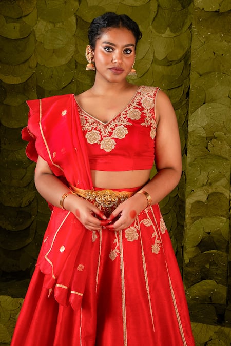 Shop_Latha Puttanna_Red Silk, Organza Sequins, Beads V-neck Gelathi Embroidered Lehenga Set _Online_at_Aza_Fashions