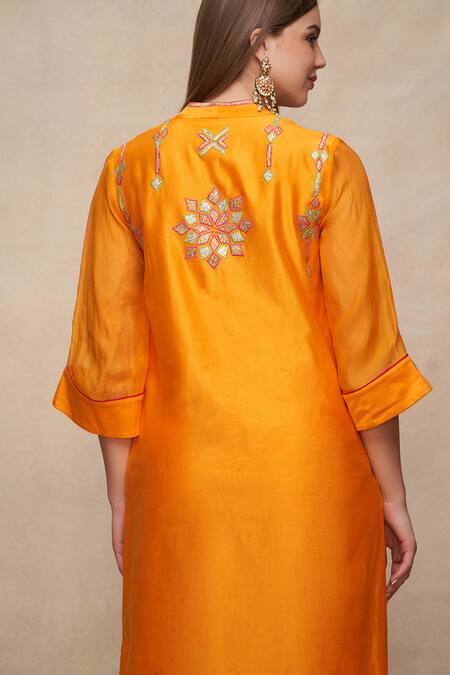 Gulabo By Abu Sandeep Yellow Chanderi Embellished Gota V Neck Straight Kurta at Aza Fashions Gulabo By Abu Sandeep_Yellow Chanderi Embellished Gota V Neck Straight Kurta _at_Aza_Fashions