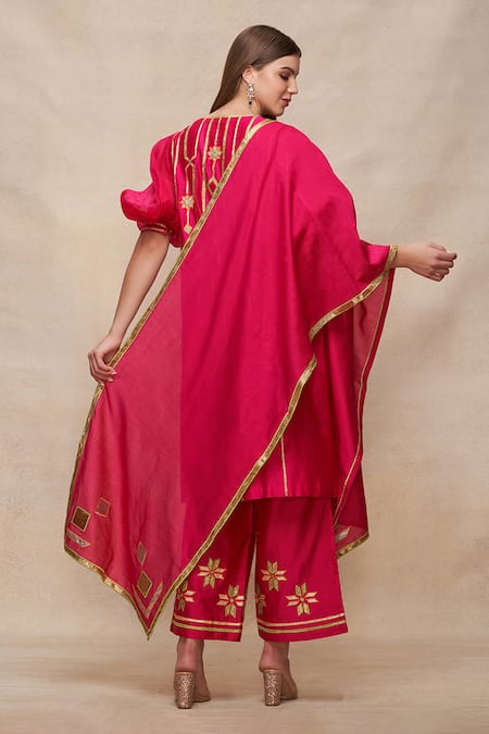 Shop Gulabo By Abu Sandeep Pink Chanderi Embroidered Gota Border Dupatta at Aza Fashions Shop_Gulabo By Abu Sandeep_Pink Chanderi Embroidered Gota Border Dupatta _at_Aza_Fashions