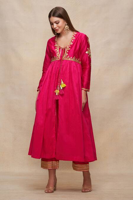 Gulabo By Abu Sandeep_Pink Chanderi Gota Patti Border Embroidered Coat _at_Aza_Fashions