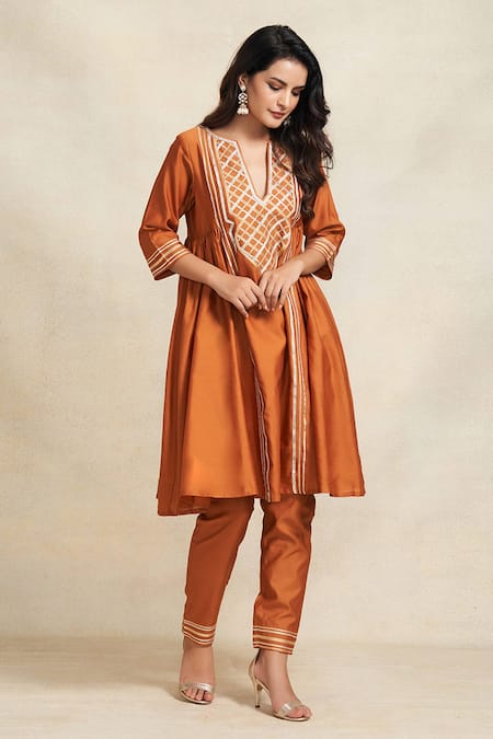 Shop Gulabo By Abu Sandeep Orange 100% Pure Chanderi Silk Embroidery Gota Notched Gathered Kurta Online at Aza Fashions Shop_Gulabo By Abu Sandeep_Orange 100% Pure Chanderi Silk Embroidery Gota Notched Gathered Kurta _Online_at_Aza_Fashions