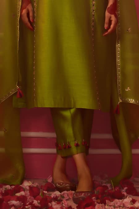 Pink City by Sarika_Green Organza, Silk, Chanderi Zardozi Paisley Embroidered Kurta Pant Set _at_Aza_Fashions