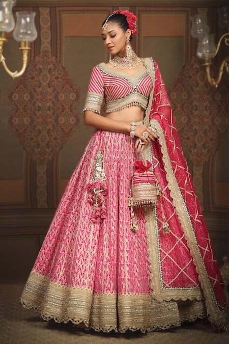 SHIKHAR SHARMA Embroidered Geometric Pattern Lehenga Set 