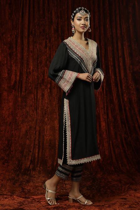 Shikhar Sharma_Black Kurta And Pant Silk Chanderi Embroidered Pearl V Neck Badla Set _Online_at_Aza_Fashions