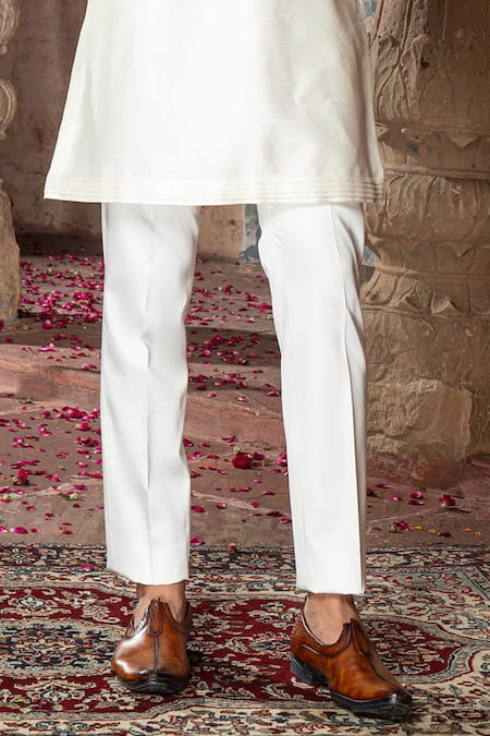 Shop Abkasa White Cotton, Polyester Embroidery Floral Bundi Kurta Set Online at Aza Fashions Shop_Abkasa_White Cotton, Polyester Embroidery Floral Bundi Kurta Set _Online_at_Aza_Fashions