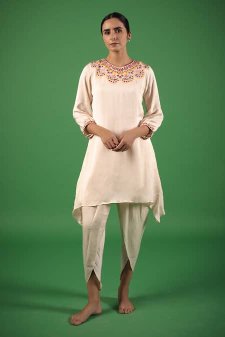 Avaasya Jaipur Floral Embroidered Kurta & Dhoti Pant Set 