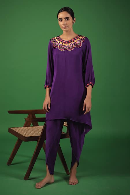 Avaasya Jaipur Resham Embroidered Kurta & Dhoti Pant Set 