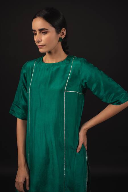 Shop_Avaasya Jaipur_Green Silk Gota Patti Round Neck Work Straight Kurta And Pant Set _Online_at_Aza_Fashions