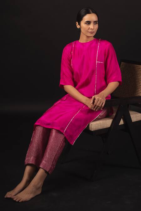 Avaasya Jaipur_Pink Silk, Tissue Gota Patti Round Neck Work Straight Kurta With Pant _at_Aza_Fashions
