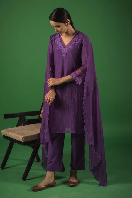 Avaasya Jaipur_Purple Handloom Cotton, Chanderi, Linen Embroidery V-neck Resham Kurta Set _Online_at_Aza_Fashions