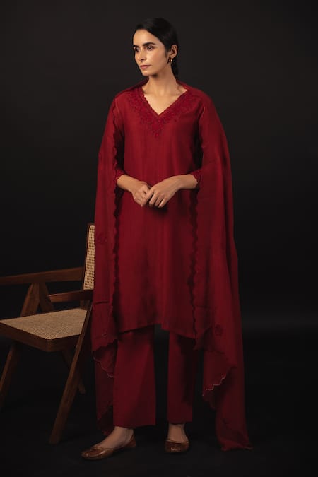 Avaasya Jaipur Handloom Chanderi Embroidered Kurta Set 