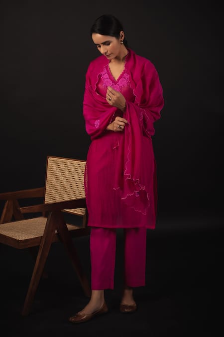Avaasya Jaipur Embroidered Handloom Chanderi Kurta Set 