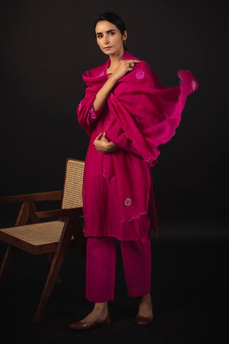 Buy_Avaasya Jaipur_Pink Handloom Cotton, Cotton, Chanderi Embroidery V-neck Kurta Set _Online_at_Aza_Fashions