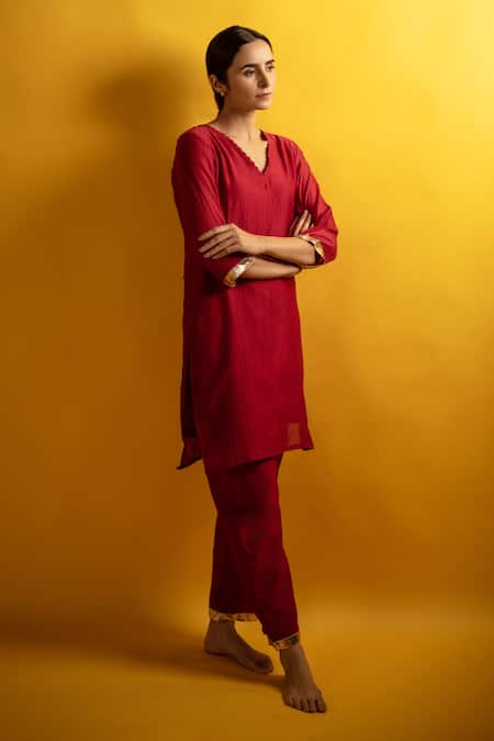 Avaasya Jaipur_Red Handloom Cotton, Linen, Chanderi Lace Laffa Work Sleeve Kurta And Pant Set _Online_at_Aza_Fashions