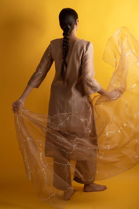 Avaasya Jaipur Mughal Embroidered Handloom Chanderi Kurta Set 